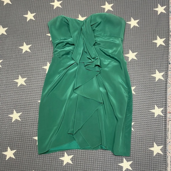 Green BCBG strapless sweetheart mini dress with front ruffle - Picture 1 of 2